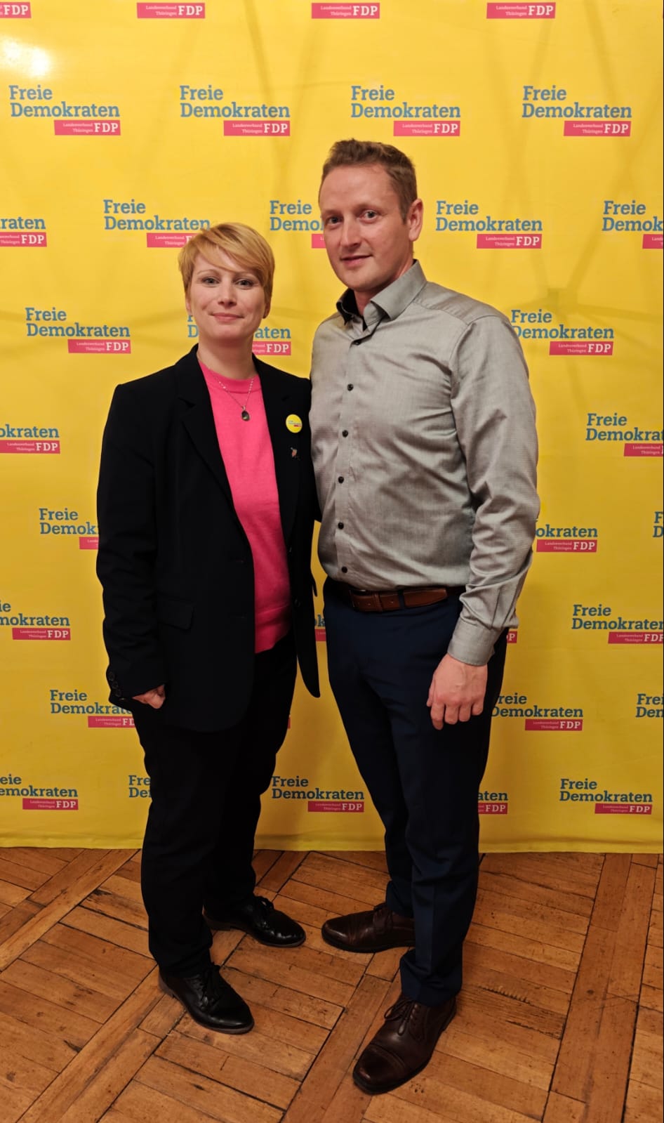 Torsten Köppel (neuer Landesvorsitzender der FDP Thüringen) und Lisa Barbara Klaus (FDP Kreisvorsitzende Weimar)